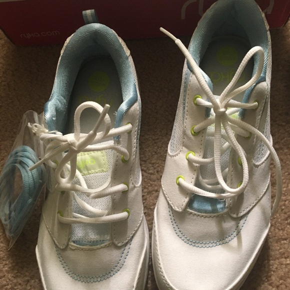 Ryka Teanna Walker - Picture 3 of 8